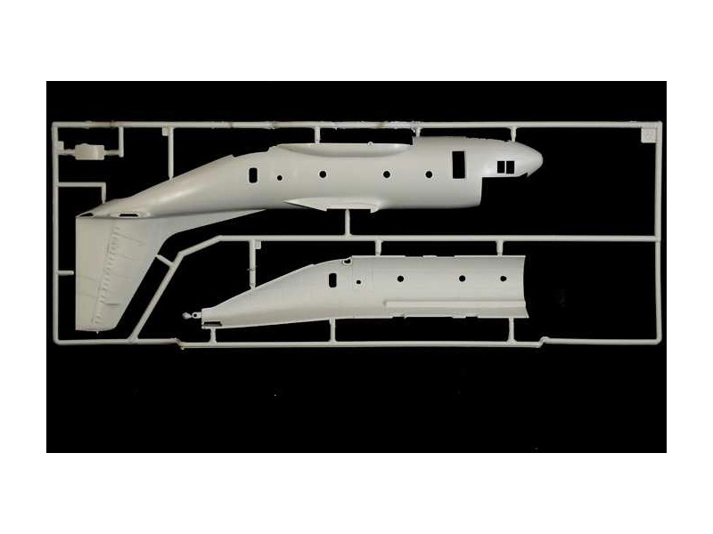 Italeri Alenia C-27A Spartan/G.222 (1:72)