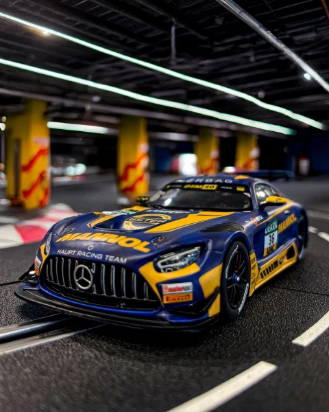 Auto Carrera D132 - 32060 Mercedes-AMG GT3 Evo | RCprofi.cz