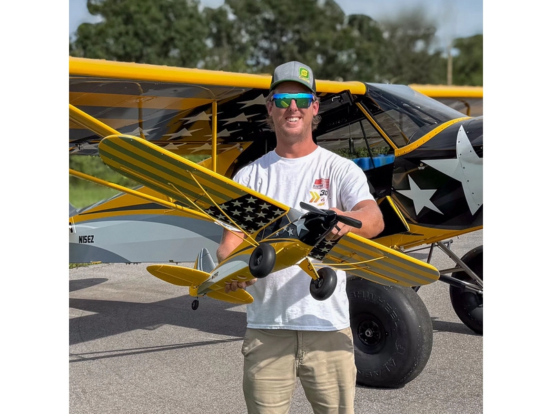 Hobbyzone Carbon Cub S 2 1.3m Cleetus McFarland SE BNF Basic