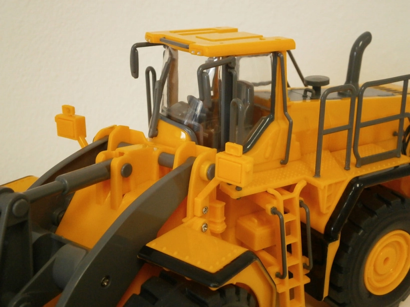RC bager ENGINEERING TRUCK