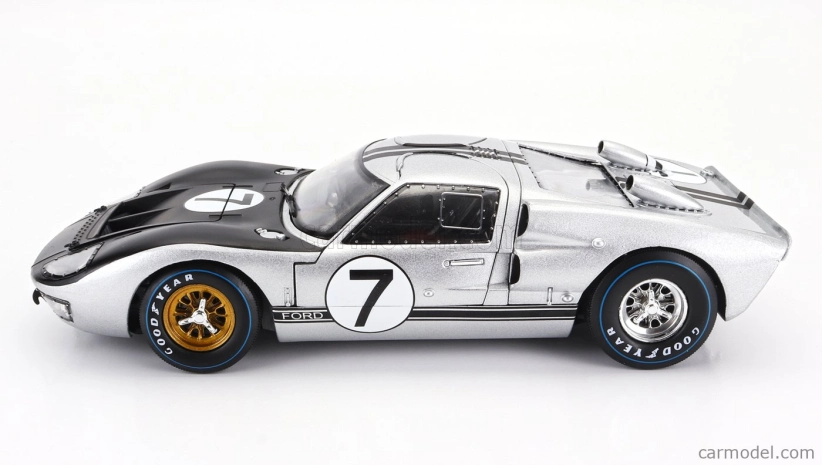 Shelby-collectibles Ford usa Gt40 Mkii 7.0l V8 Team Alan Mann Racing Ltd. N 7 24h Le Mans 1966 G.hill - B.muir 1:18 Silver Black