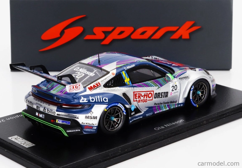 Spark-model Porsche 911 992 Gt3 Cup N 20 Porsche Carrera Cup Scandinavia Champion 2023 Ola Nilsson 1:43 Silver Blue