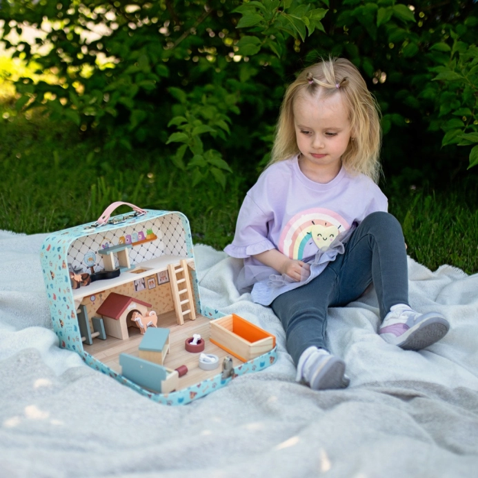 2Kids Toys Domček pre maznáčikov v kufríku