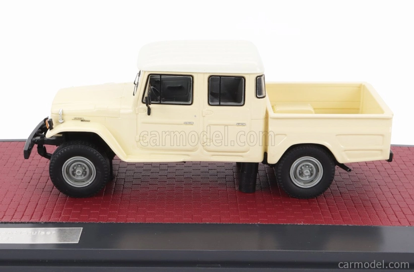 Modely v mierke Matrix Toyota Hj45 Land Cruiser Crew Cab Pick-up 1979 1:43 Cream White
