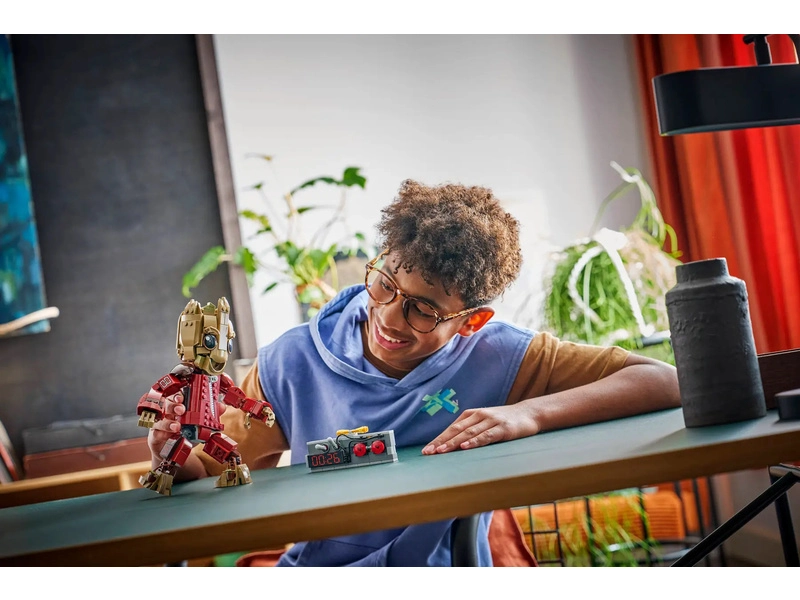 LEGO Marvel - Groot v kombinéze Pleniteľov