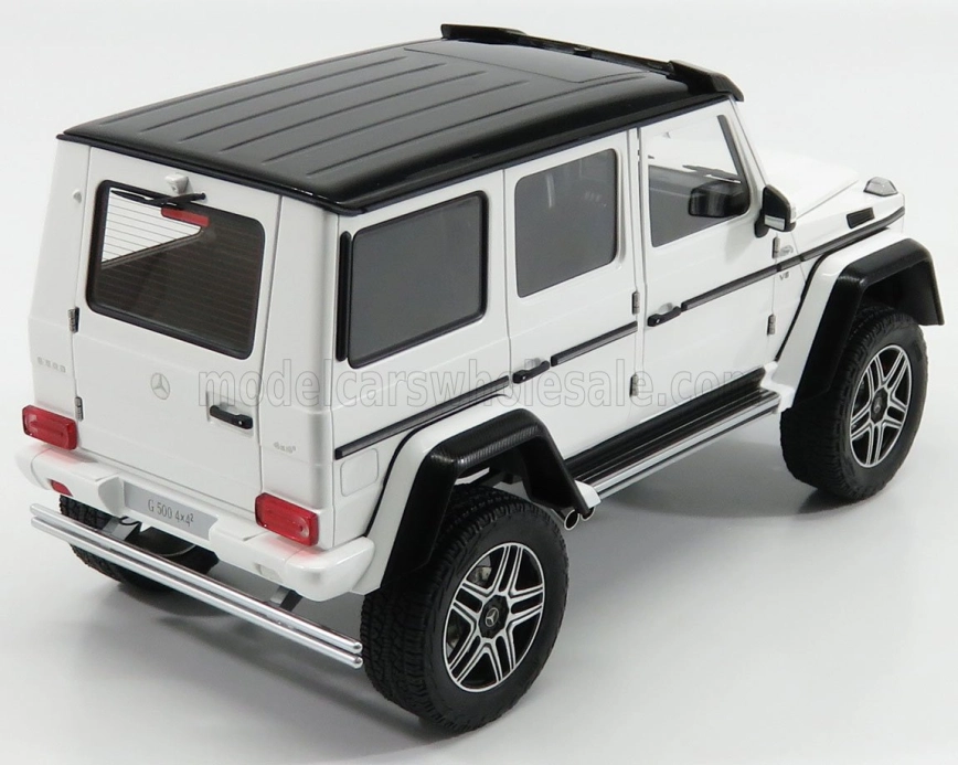 Autoart Mercedes benz G-class G500 4X4 2 2015 1:18 White