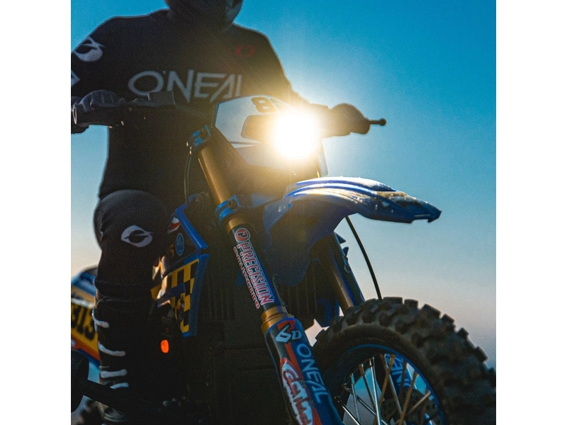 Predná kapotáž Pro-Line s LED osvetlením: Promoto MX Enduro