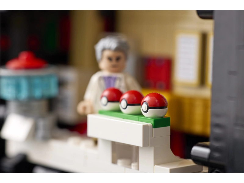 LEGO Pokémon - Poké Ball s ikonickými okamihmi Trénerov