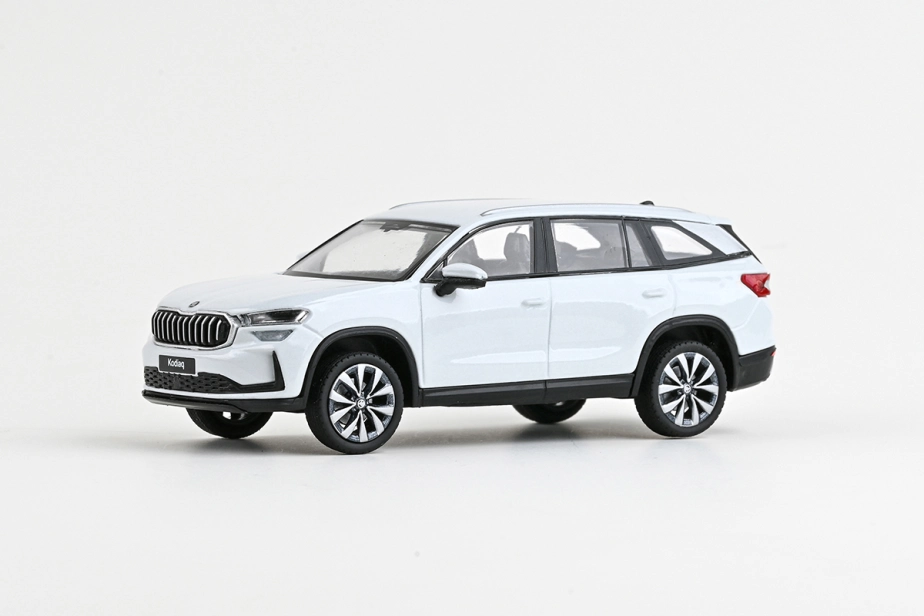 Abrex Škoda Kodiaq II (2023) 1:43 - Bílá Moon Metalíza