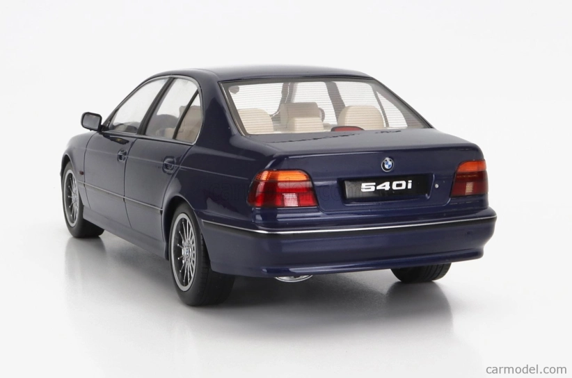 BMW radu 5 540i (e39) Sedan 1995 1:18 Blue Met