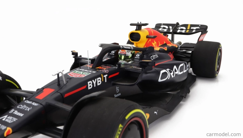 Minichamps Red bull F1 Rb18 Team Oracle Red Bull Racing N 1 1:18, tmavě modrá