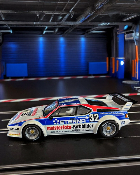 Auto Carrera D132 - 32079 BMW M1 Procar | RCprofi.cz
