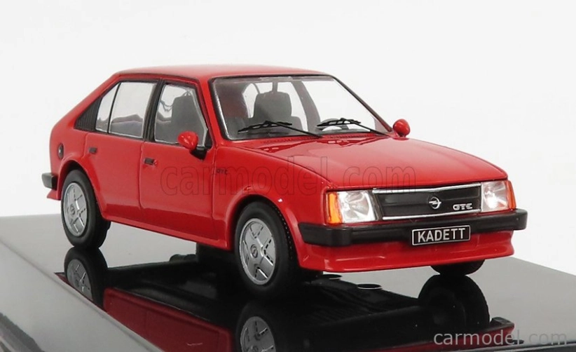 Ixo-models Opel Kadett D Gt/e 1984 1:43 Červená