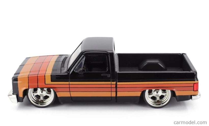 Jada Chevrolet C-10 Pick-up Custom 1985 1:24 Černá Hnědá