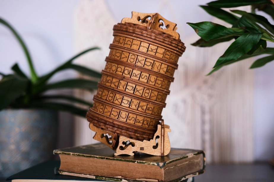 EscapeWelt Drevený hlavolam Cryptex – poškodený obal