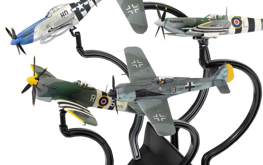 Airfix D-Day Fighters (1:72) (darčeková súprava)