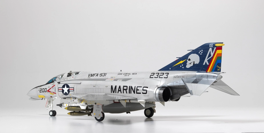 Academy McDonnell F-4B/N VMFA-531 USMC Gray Ghost (1:48)