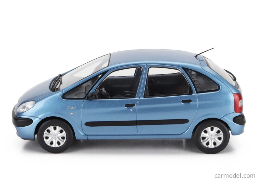 Whitebox Citroen Xsara Picasso 1999 1:24 Light Blue Met