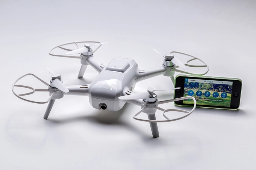 RC dron YUNEEC BREEZE 4K