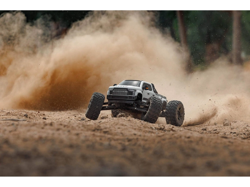 RC auto Arrma Big Rock 6S BLX 1:7 4WD RTR, bílá