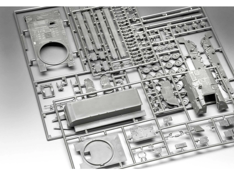 Revell Panzerhaubitze 2000 (1:72) (súprava)