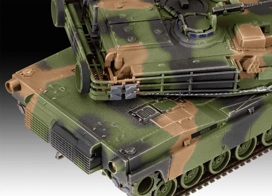 Revell M1A2 Abrams (1:72)