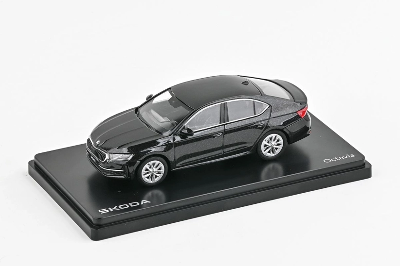Abrex Škoda Octavia IV FL (2024) 1:43 - Black Magic Metallic