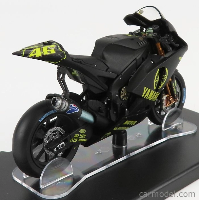 ROZBALENO - Edicola Yamaha Yzr-m1 N 46 Test Sepang Motogp 2007 Valentino Rossi 1:18 Black