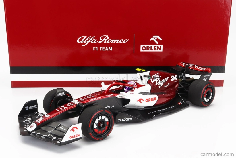 Minichamps Alfa romeo F1 C42 Team Orlen Racing N 24 1:18, bíločervená