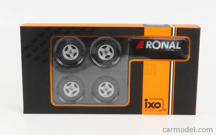Ixo-models Accessories Kovový stojan se čtyřmi pneu Ronal 1:18, černá
