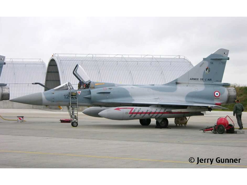 Revell Dassault Mirage 2000C (1:48)