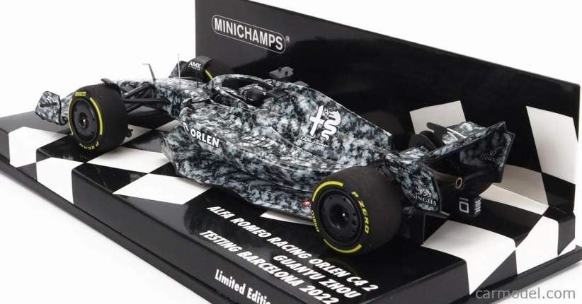 Minichamps Alfa romeo F1 C42 Team Orlen Racing N 24 Test Barcelona 2022 Guanyu Zhou 1:43 Bílá