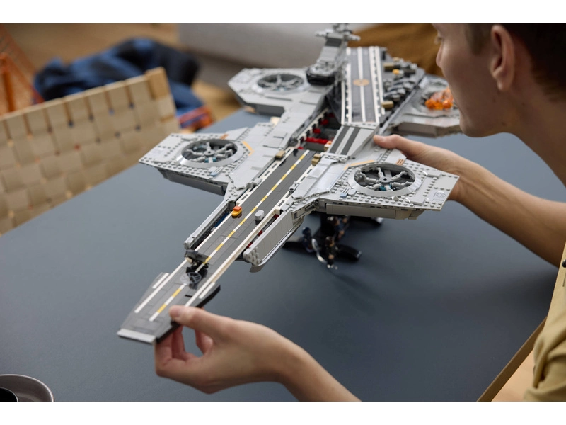 LEGO Marvel - Helicarrier S.H.I.E.L.D.