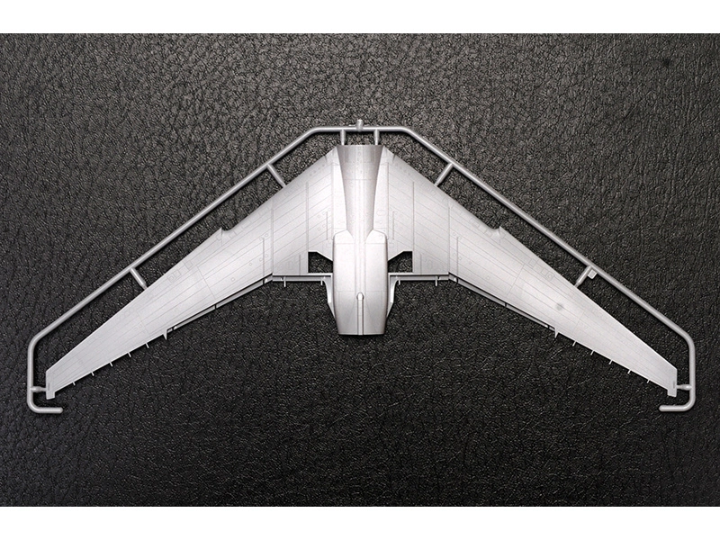Zvezda Ilyushin IL-62M (1:144)