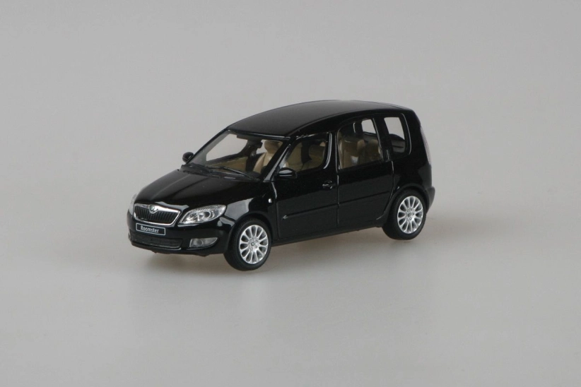 Abrex Škoda Roomster FL (2010) 1:43 - Black Magic Metallic