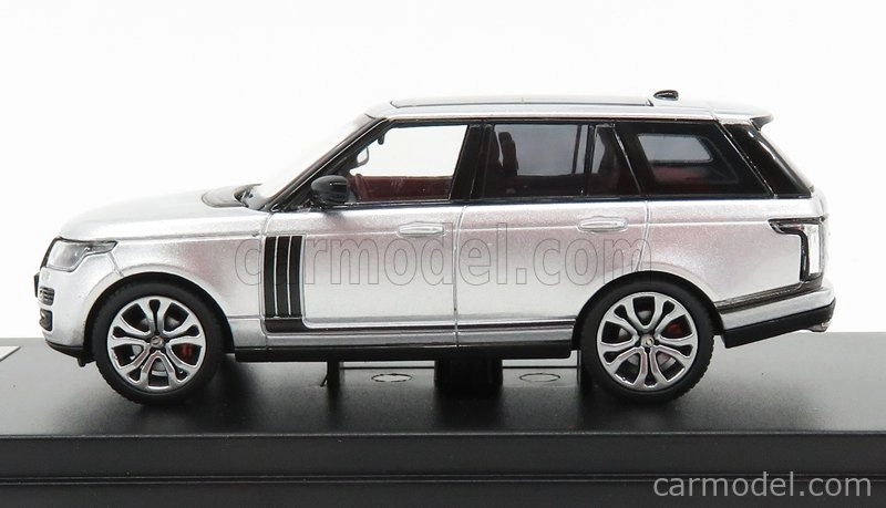 LCD model Land rover Range Sv Autobiography Dynamic 2017 1:64 Strieborný