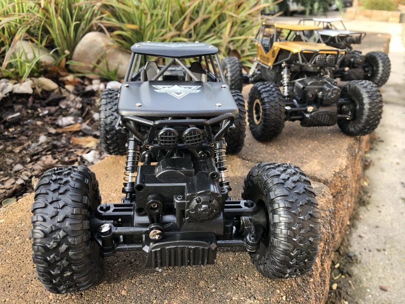 RC auto Strong Crawler, zlatá