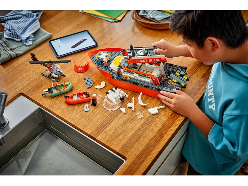 LEGO City - Záchranný čln pobrežnej hliadky a vrtuľník