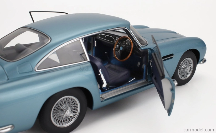 Autoart Aston martin Db5 1964 1:18 Caribbean Pearl Blue