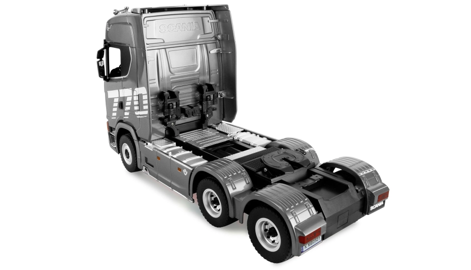 RC ťahač Scania 770 6x4 1:18 RTR, strieborná