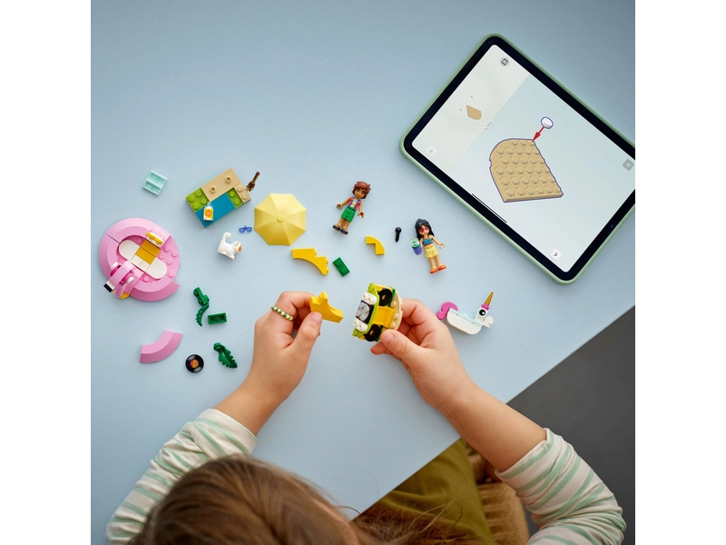 LEGO Friends - Zábava pri bazéne s jednorožcom a plameniakom