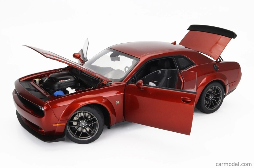 Autoart Dodge Challenger R/t Scat Pack Widebody 2022 1:18 Sinamonová Tyčinka Měděná