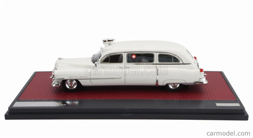 Matrix scale models Cadillac Superior Ambulance 1951 1:43 Bílá