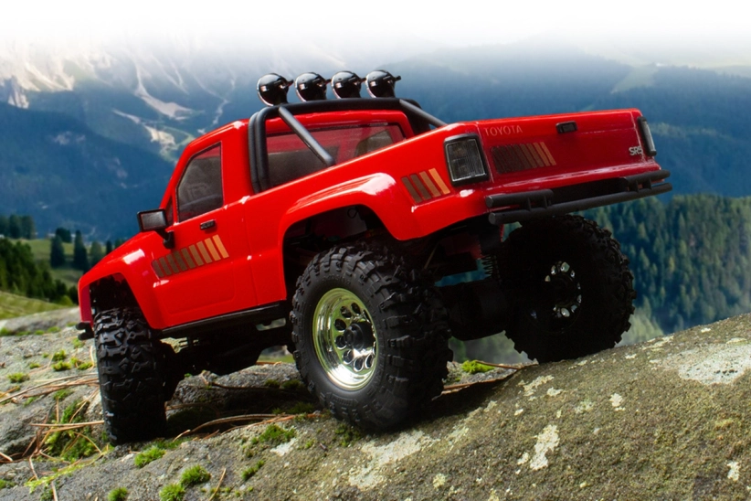 RC auto Venture18 Flux 1985 Toyota Hilux SR5, červená