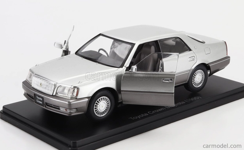Edicola Toyota Crown Majesta 1995 1:24 Silver