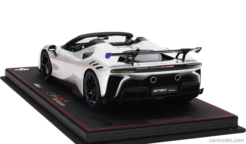 Bbr-models Ferrari Sf90 Xx Stradale Spider 2024 - Con Vetrina - With Showcase 1:18 Argento Nurburgring - Stříbrná Modrá Černá
