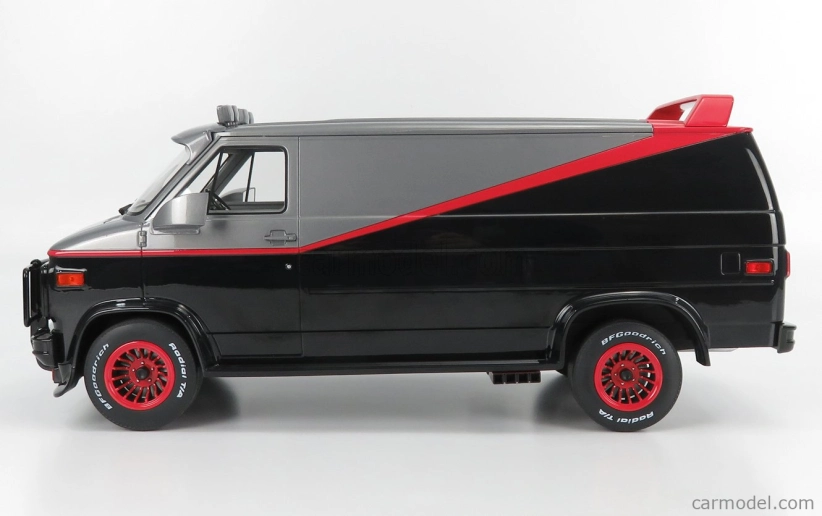 Greenlight GMC Vandura A-team Van - 1983 1:12 Šedá Černá