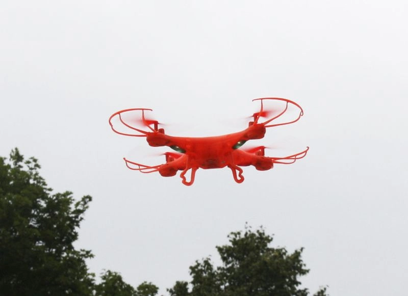 NINCOAIR Quadrone Spike 2.4GHz RTF