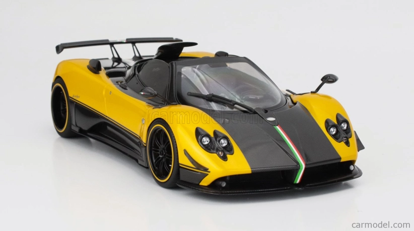 Almost-real Pagani Zonda 5 Cinque Roadster 2009 1:18 Žlutý Černý Uhlík