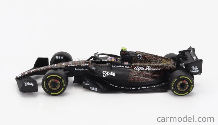 Iskrový model Alfa romeo F1 C43 Team Stake N 24 Las Vegas Usa Gp 2023 Guanyu Zhou 1:64 Black Brown